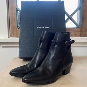 Yves Saint Laurent black leacher ankle boots 39